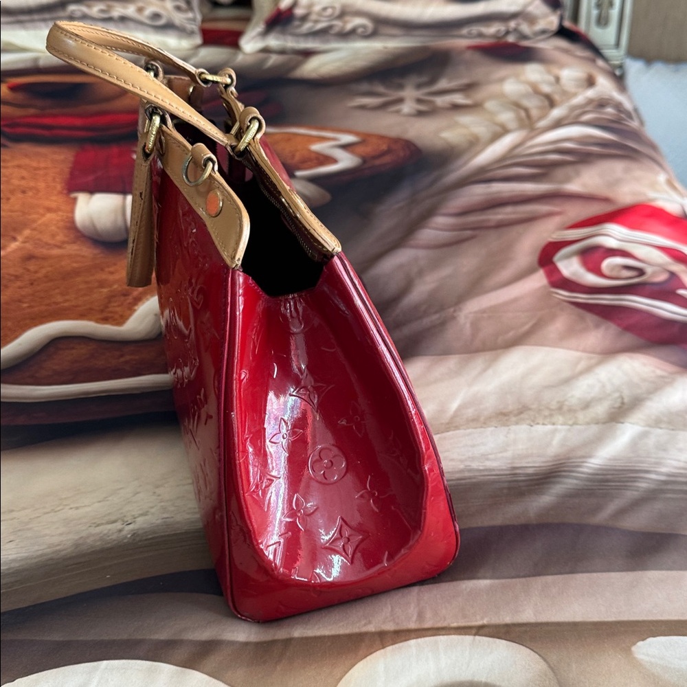 Louis Vuitton Red vernis and Tan Patent Leather Satchel - Picture 6 of 17